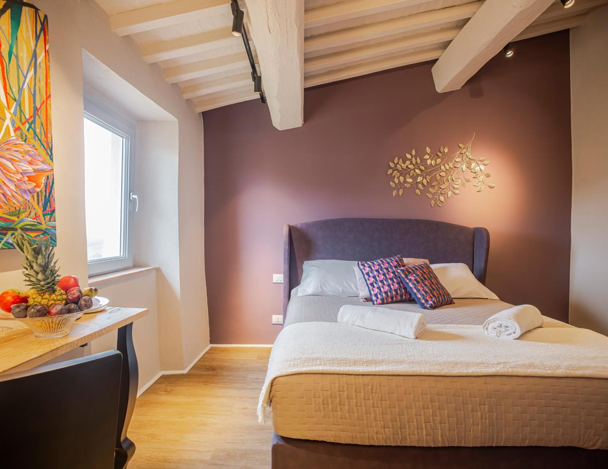Relais Borgo Elissa Bed & Breakfast Черталдо Екстериор снимка