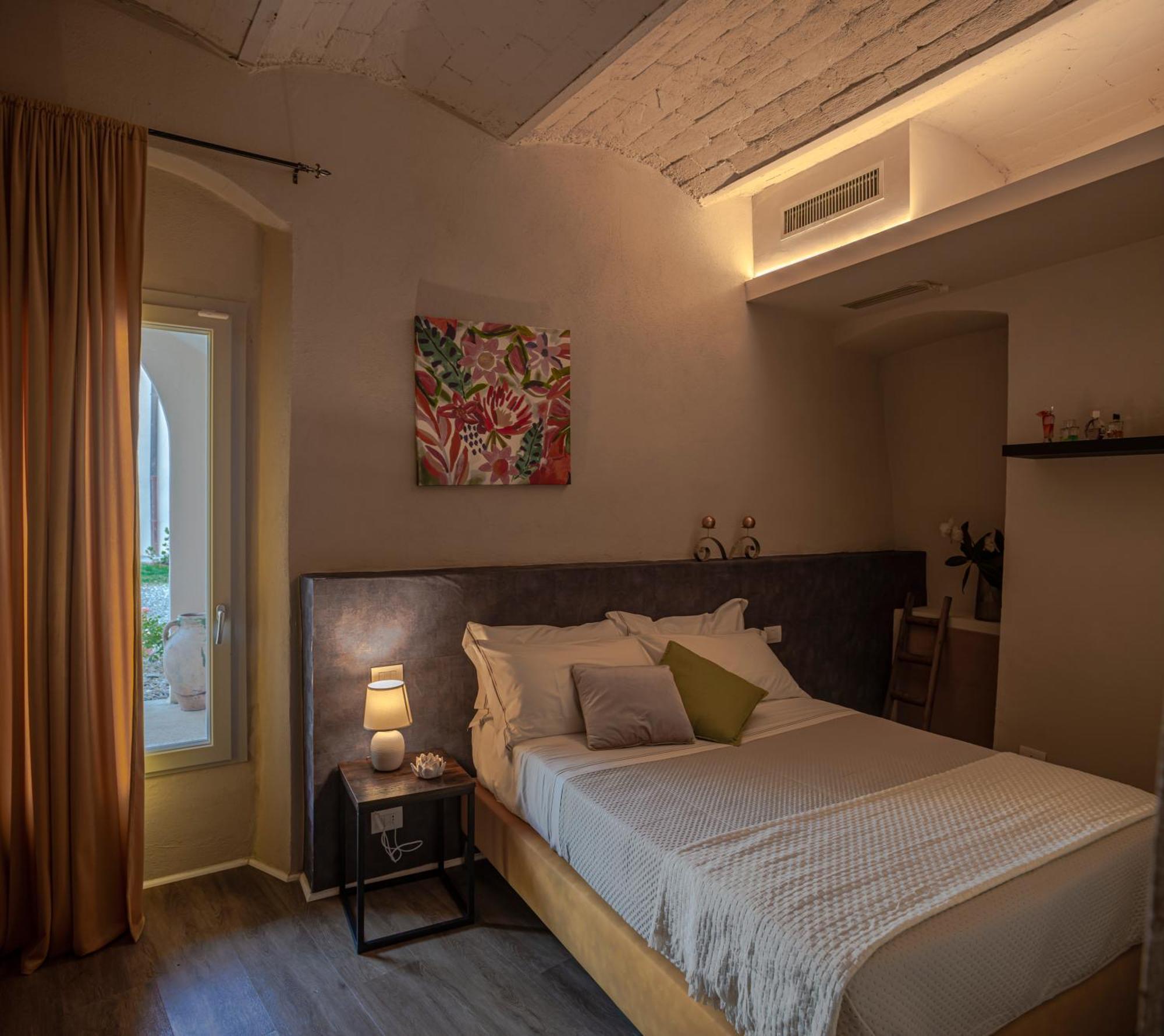 Relais Borgo Elissa Bed & Breakfast Черталдо Екстериор снимка
