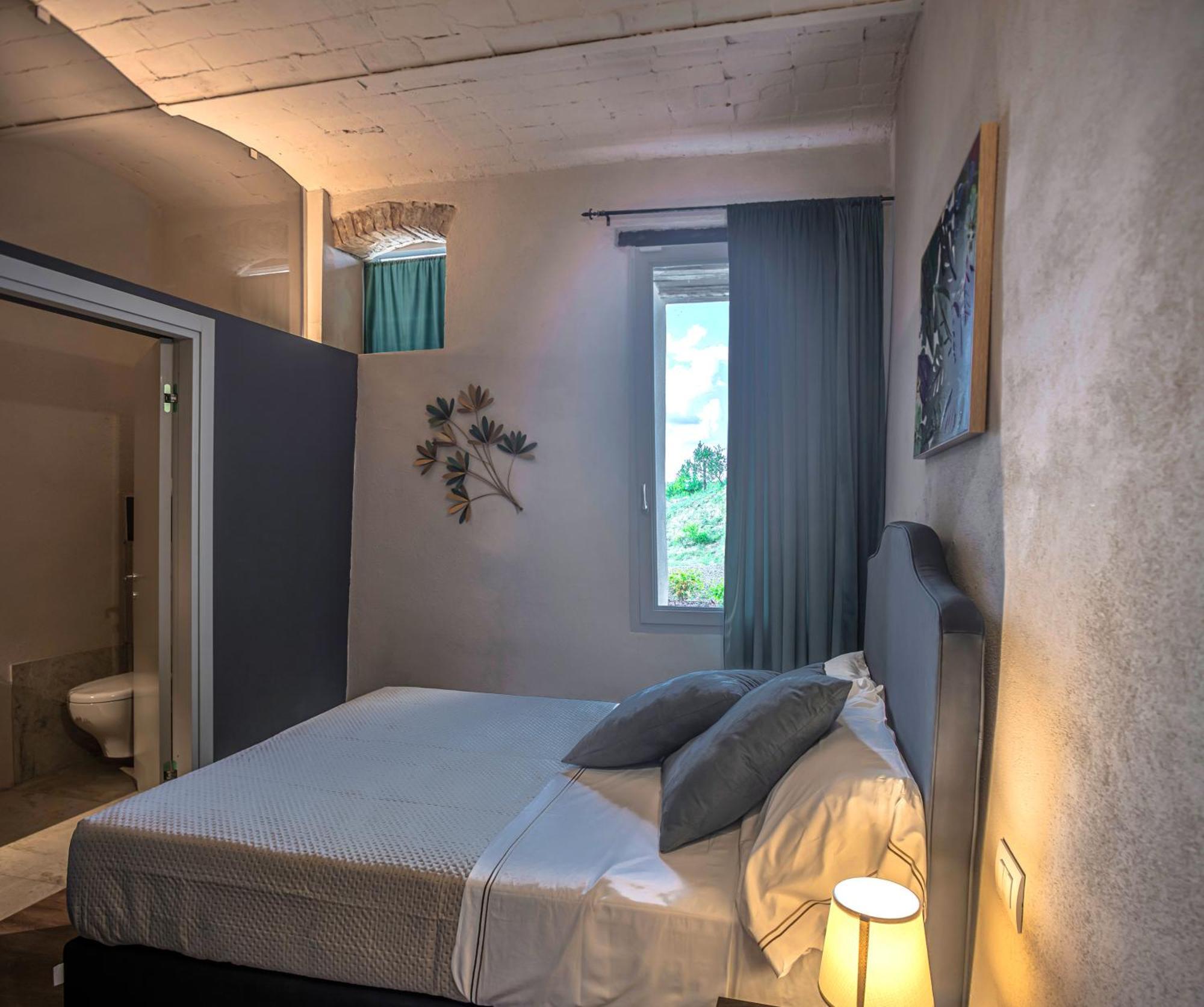 Relais Borgo Elissa Bed & Breakfast Черталдо Екстериор снимка